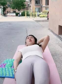 仰卧起坐