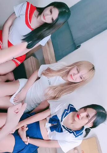 外国美女初荷为君开4