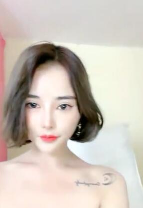 半糖 高颜 性感尤物 短发 直播福利