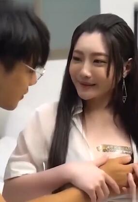 剧情演绎大姐勾引小弟弟