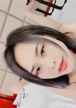 纹身少妇和蒙面大侠