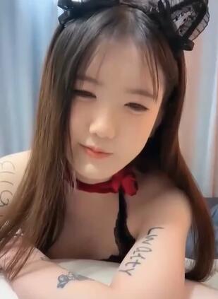 小虎牙甜美清纯妹妹