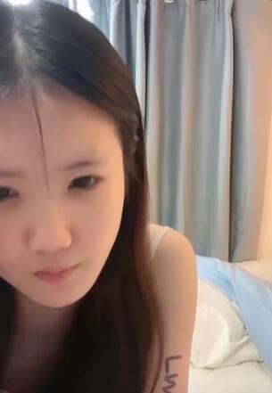 小虎牙,纯欲系美少女
