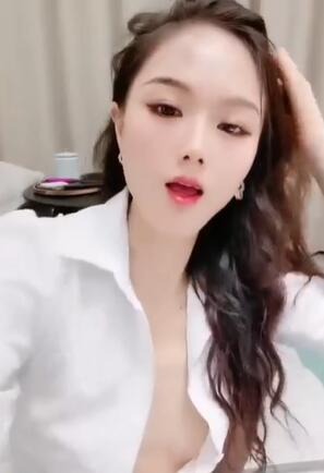 一字马尤物女神,丝袜美腿