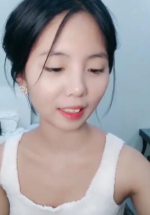 气质甜美椅子上骑乘位