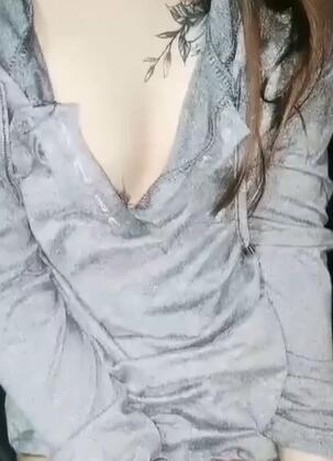 美女车震看人家很容易