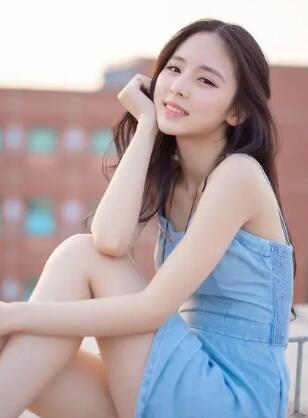 校花级高颜值美少女30Cm