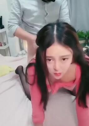 黑丝双马尾美眉