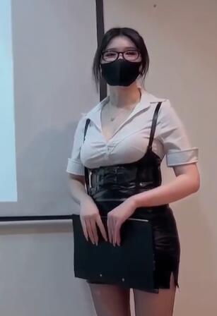 眼镜娘物理老师特殊补课服务御姐女神『狐不妖』