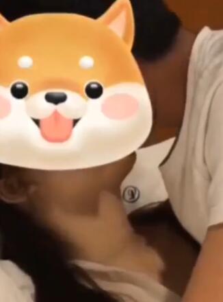 郑州绿帽男给大二娇羞女友