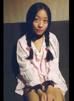 极品反差露脸少女母狗