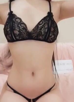 萌白酱黑色蕾丝内衣编号A2957AC0