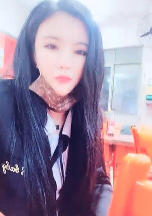 第一女探花回归_户外勾搭_20220123