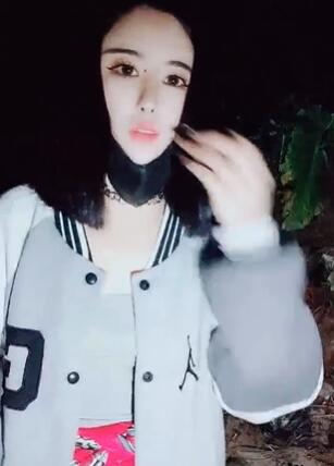 第一女探花回归_户外勾搭野战_20220308