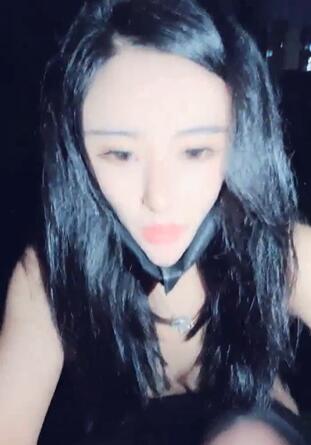 第一女探花回归_户外勾搭野战_2022022