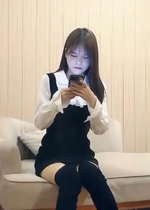 女仆装被大哥双马尾辫子的美少妇