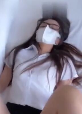 反差女教师为人师婊新婚人妻